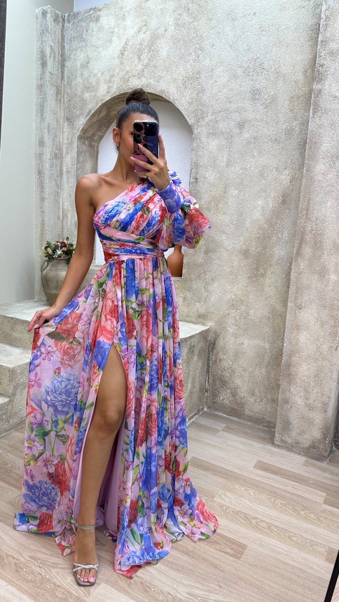 Chic Summer Maxi Dress with Flowy Sleeves