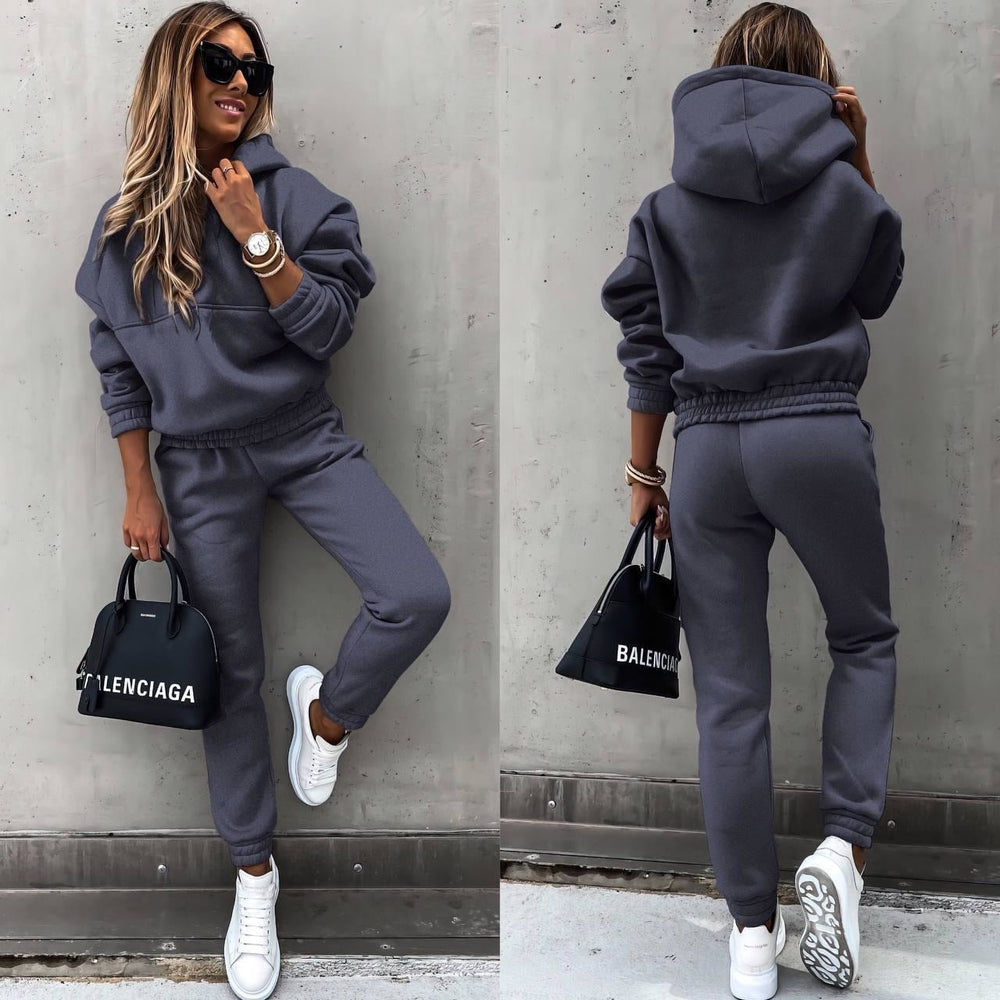 Matching Jogging Set for Women