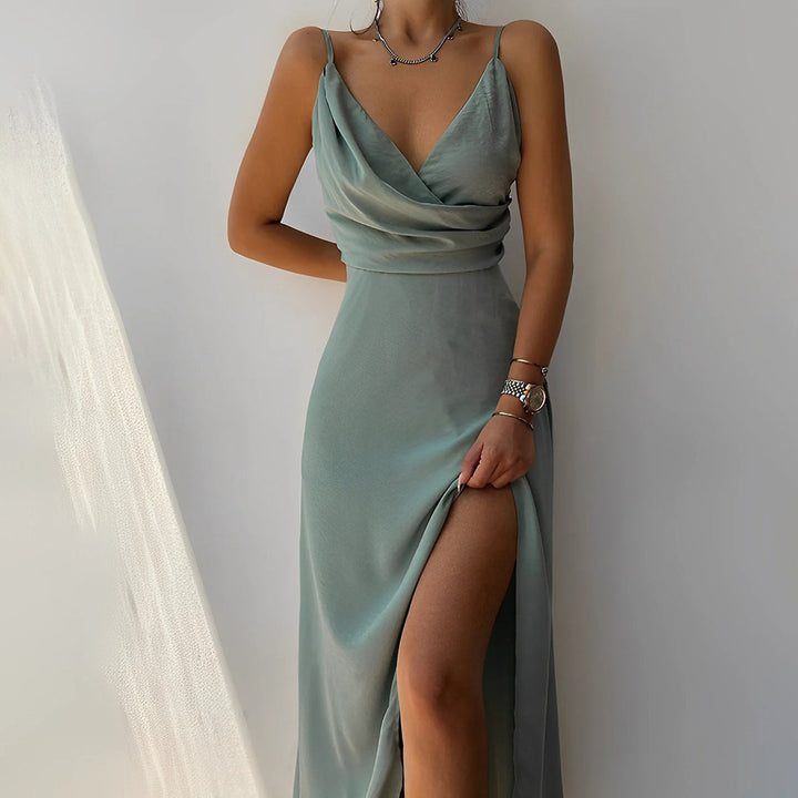 Elegant Luxe Maxi Dress with Flowing Silhouette