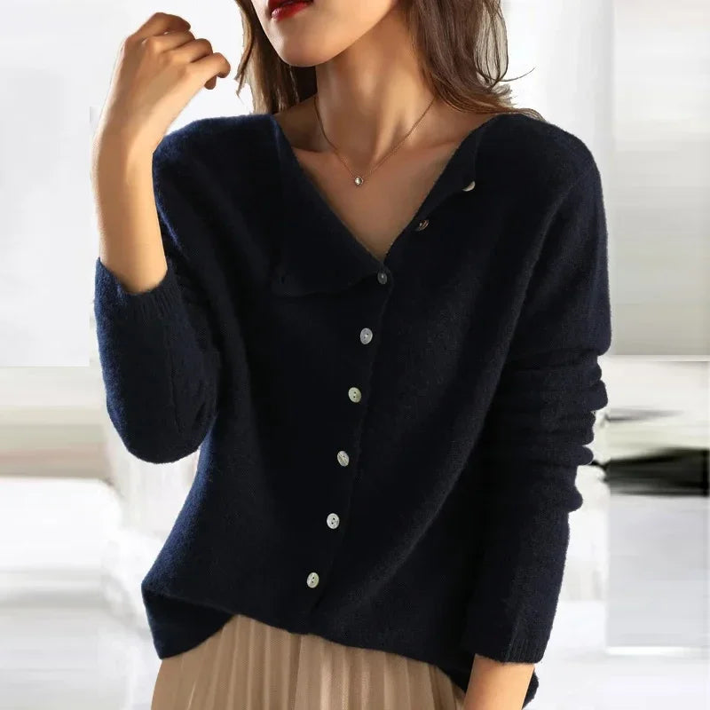 Lightweight Buttoned Stretch Sweater for Women