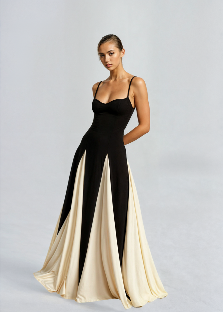 Chic Long Maxi Dress with Flattering Fit