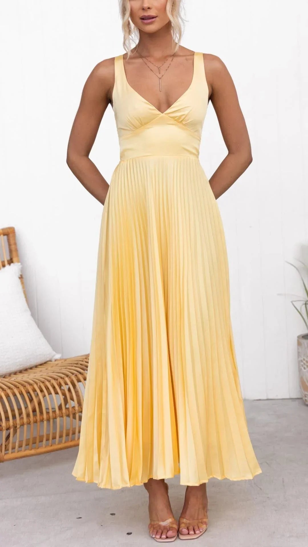 Chic Yellow Pleated V-Neck Maxi Dress