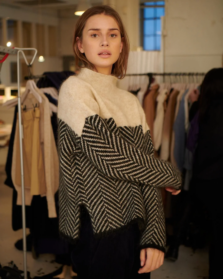 Cashmere Turtleneck Sweater for Women