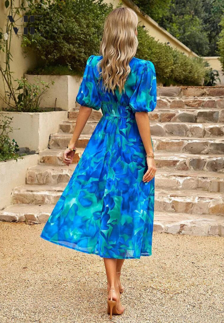 Chic Floral Midi Dress with Romantic Puff Sleeves